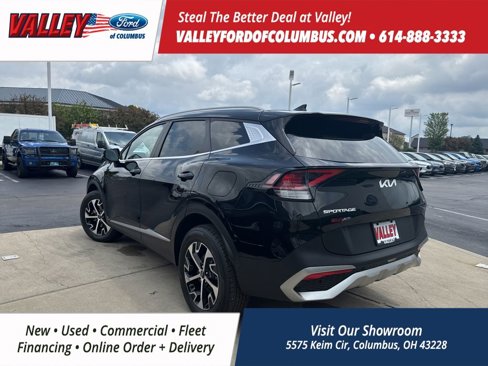 Used 2023 Kia Sportage EX image 4