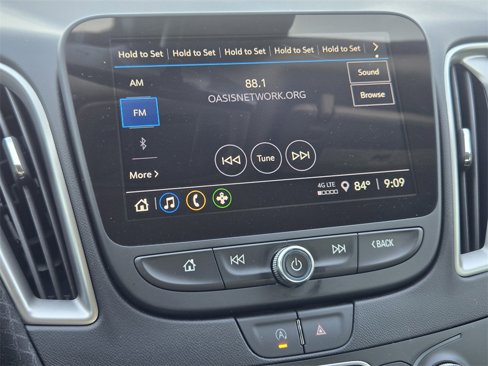 Certified 2025 Chevrolet Malibu LS image 12
