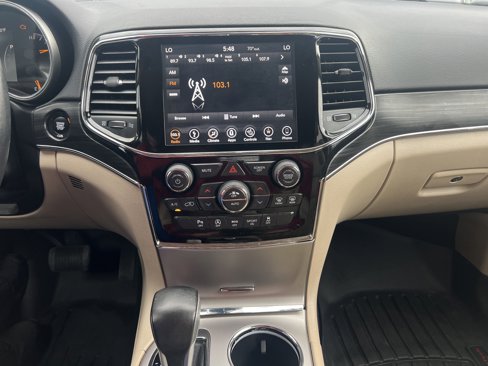 Used 2019 Jeep Grand Cherokee Limited image 26