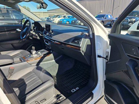 Used 2018 Audi Q5 Prestige w/ Prestige Package image 10