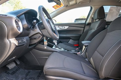 Used 2023 Kia Forte LXS w/ LXS Technology Package image 19