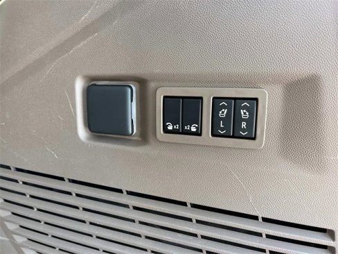 Used 2022 GMC Yukon Denali w/ Max Trailering Package image 22