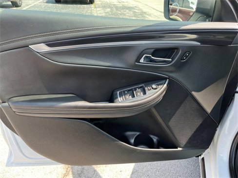 Used 2020 Chevrolet Impala LT w/ LT Convenience Package image 25