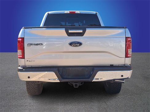 Used 2017 Ford F150 XLT w/ Equipment Group 302A Luxury image 5