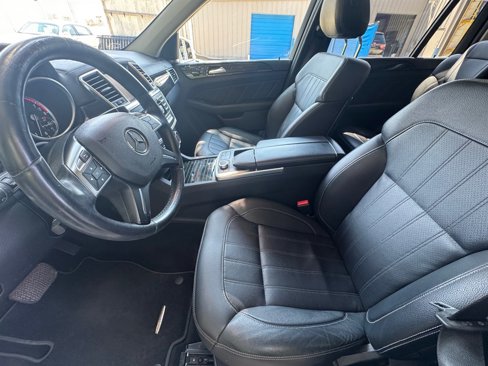 Used 2016 Mercedes-Benz GL 450 4MATIC image 11