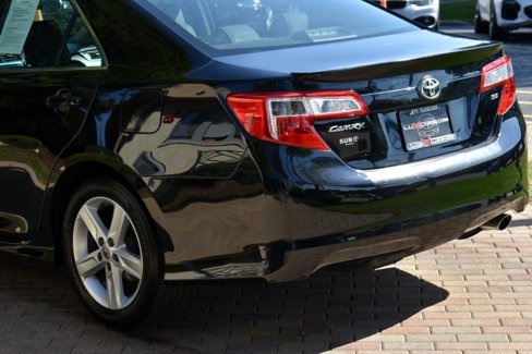 Used 2013 Toyota Camry SE image 9