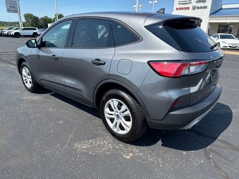 Used 2022 Ford Escape S image 3