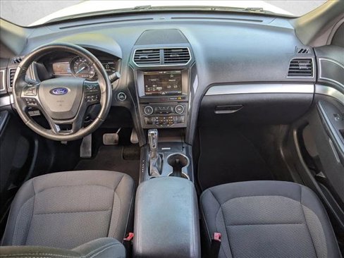 Used 2016 Ford Explorer XLT w/ Equipment Group 201A image 17