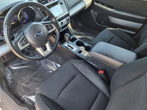 Used 2017 Subaru Outback 2.5i Premium image 14
