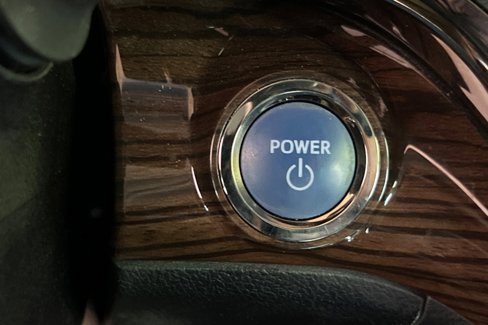Used 2015 Toyota Avalon Limited image 21