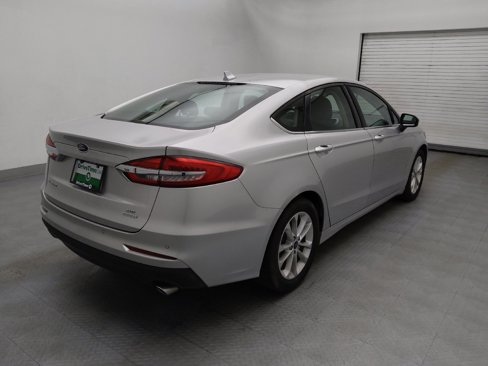 Used 2019 Ford Fusion SE image 9