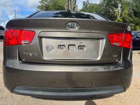 Used 2010 Kia Forte EX image 4