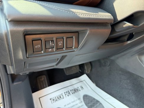 Used 2021 Subaru Outback Touring w/ Popular Package #2 image 26