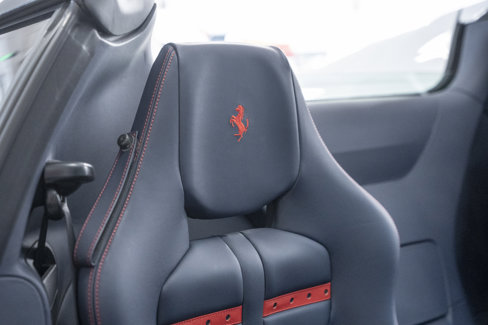 Used 2022 Ferrari 812 GTS image 31