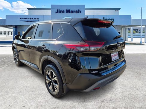 Used 2023 Nissan Rogue SV image 4