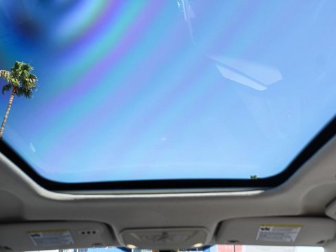 Used 2016 Ford C-MAX Energi SEL image 16
