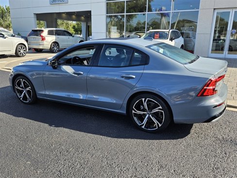 Certified 2024 Volvo S60 B5 Core image 5