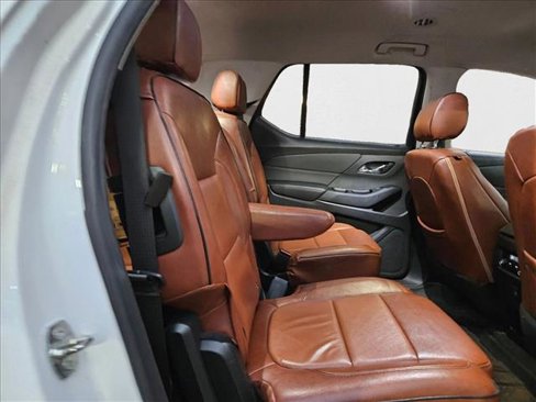 Used 2019 Chevrolet Traverse LT image 19