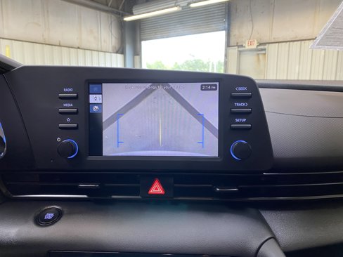 Used 2025 Hyundai Elantra Sport image 40