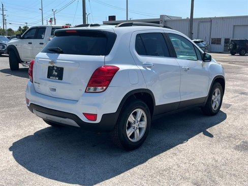 Used 2018 Chevrolet Trax LT w/ LT Convenience Package image 5