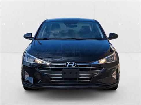 Used 2019 Hyundai Elantra SEL image 2