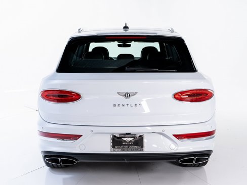 Certified 2022 Bentley Bentayga image 4