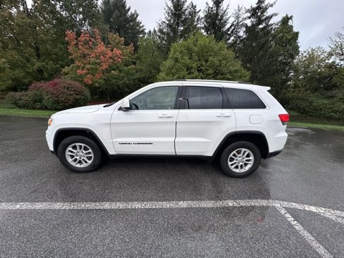 Used 2018 Jeep Grand Cherokee Laredo image 6