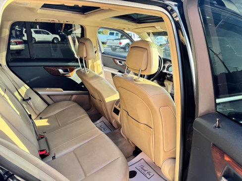 Used 2010 Mercedes-Benz GLK 350 4MATIC image 12