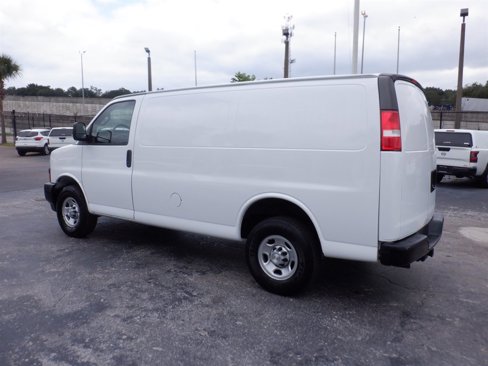 Used 2021 Chevrolet Express 2500 image 3