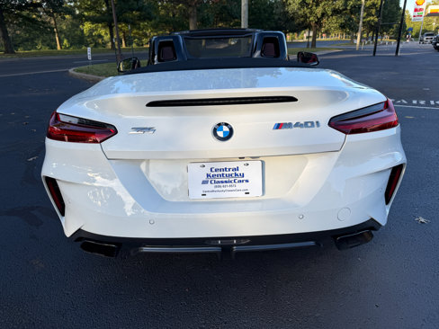 Used 2022 BMW Z4 M40i w/ Premium Package image 17