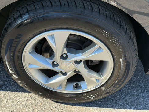 Used 2022 Hyundai Elantra SE image 8