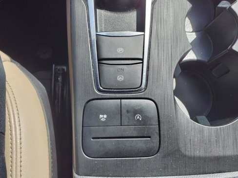 Used 2020 Ford Escape SEL image 19