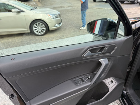 Used 2019 Volkswagen Tiguan SEL w/ 3rd Row Seat Package image 5