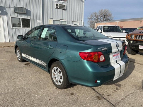 Used 2010 Toyota Corolla LE image 3
