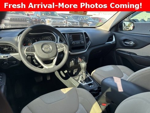 Used 2015 Jeep Cherokee Sport w/ Sport Appearance Group image 14