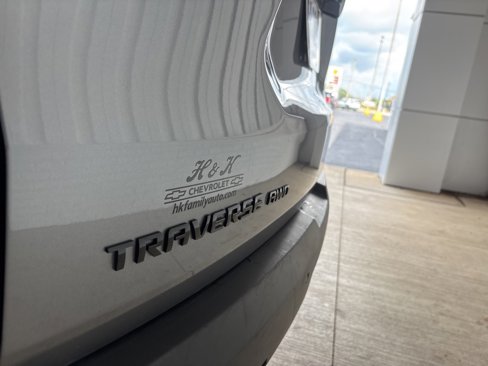 Used 2021 Chevrolet Traverse RS image 47