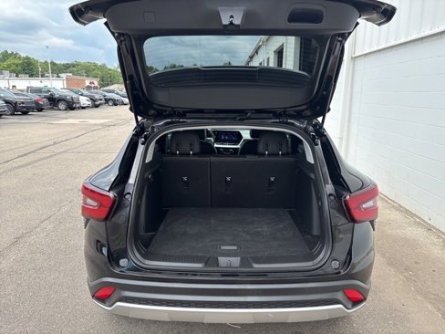 Certified 2024 Chevrolet Trax LT w/ LT Convenience Package image 36