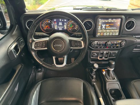 Used 2020 Jeep Gladiator Overland image 22