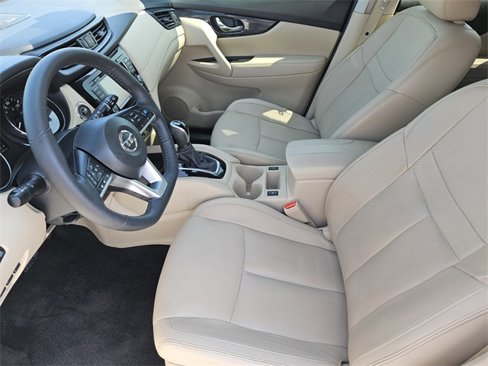 Used 2020 Nissan Rogue SL w/ Premium Package image 13