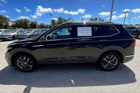 Certified 2022 Volkswagen Tiguan SE w/ Panoramic Sunroof Package image 8