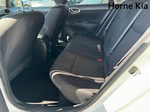 Used 2019 Nissan Sentra SV w/ Special Edition Package image 12