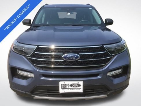 Used 2021 Ford Explorer XLT w/ Equipment Group 202A image 2