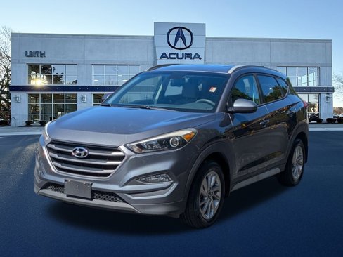 Used 2017 Hyundai Tucson SE image 1