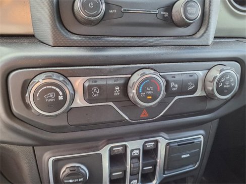 Used 2018 Jeep Wrangler Unlimited Sport S image 22