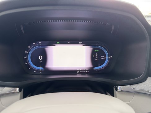 Certified 2024 Volvo S60 T8 Plus image 32