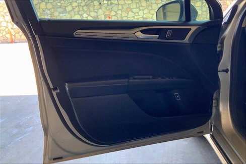 Used 2019 Ford Fusion SE image 20