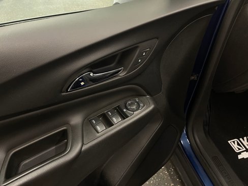 Used 2022 Chevrolet Equinox LT w/ LPO, Floor Liner Package image 10