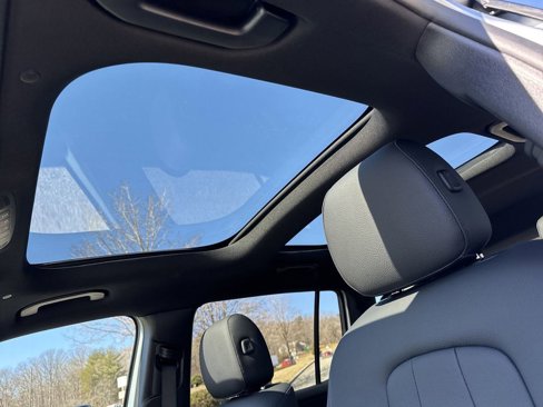New 2025 Mercedes-Benz GLB 250 4MATIC image 10