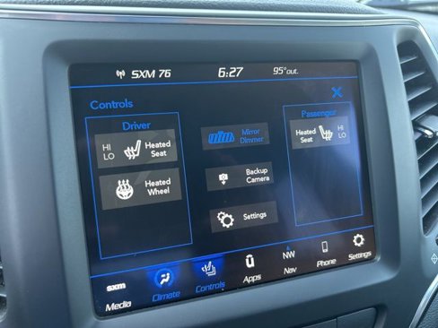 Used 2023 Jeep Cherokee Altitude Lux image 19