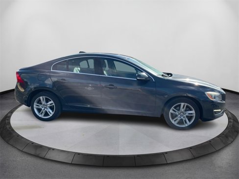 Used 2015 Volvo S60 T5 Premier image 4
